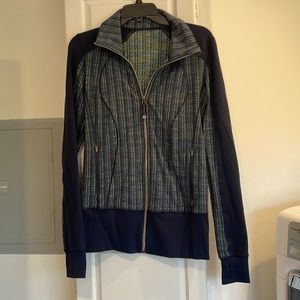 Lululemon zip up size 8